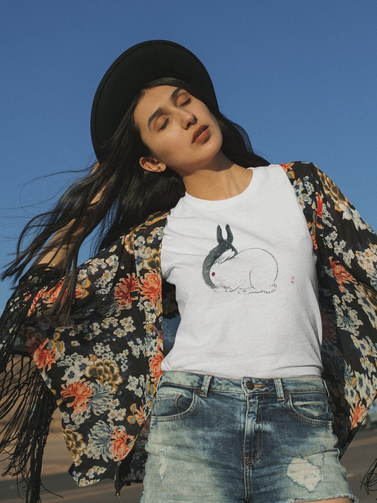 KONO BAIREI - Rabbits T-Shirt - Pathos Studio - Shirts & Tops